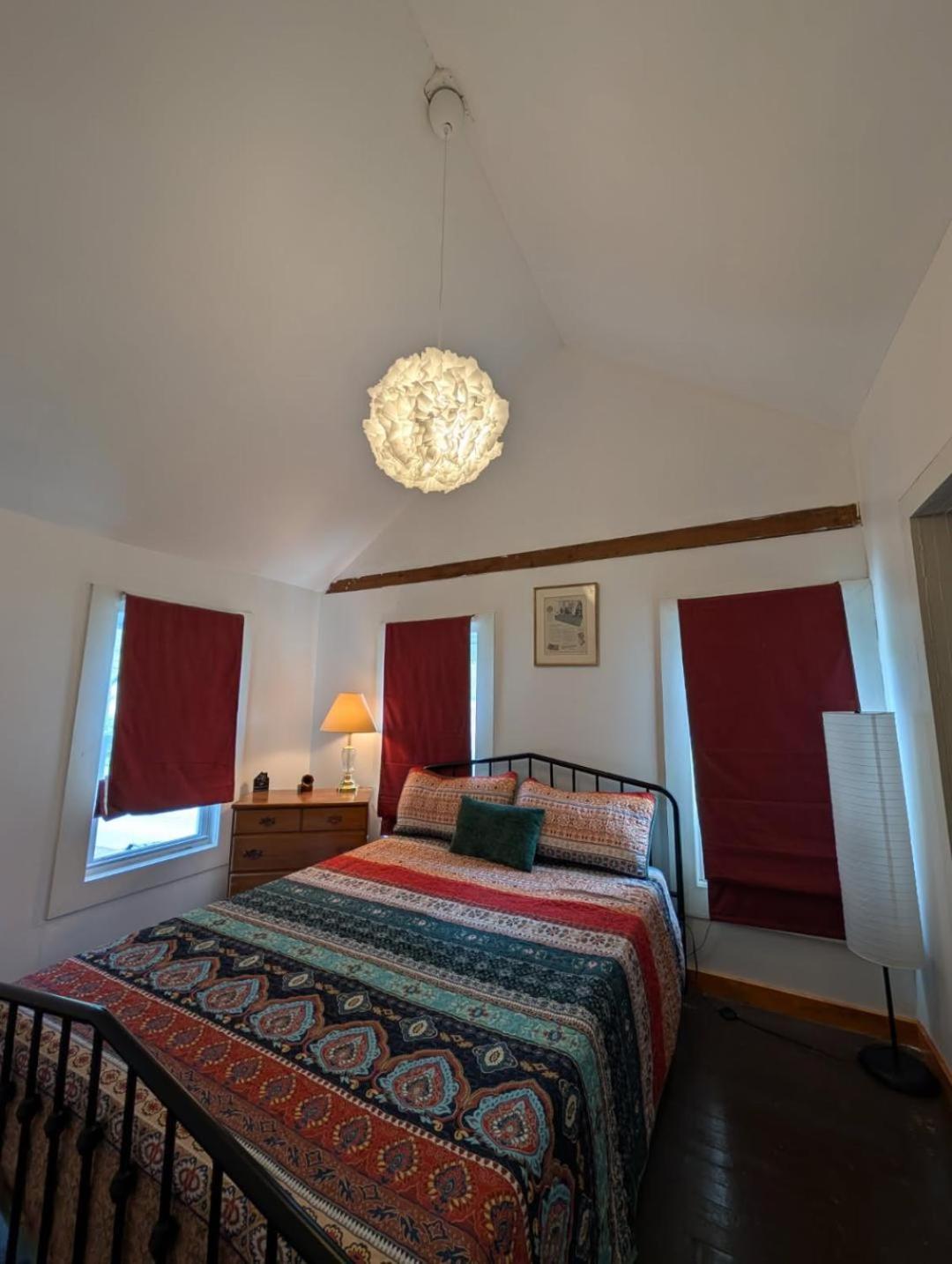 Charming 120-Year-Old Farmhouse By The Creek. Starlight Eksteriør bilde